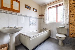 Family Bathroom- click for photo gallery